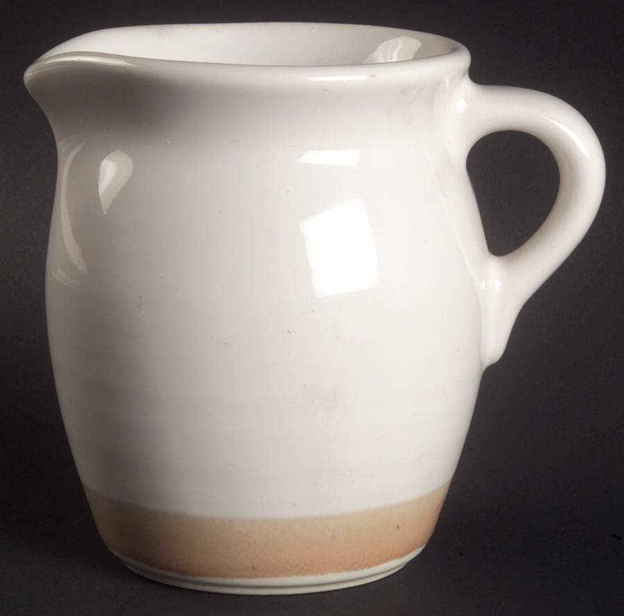 Caramel Creamer by Pfaltzgraff-1