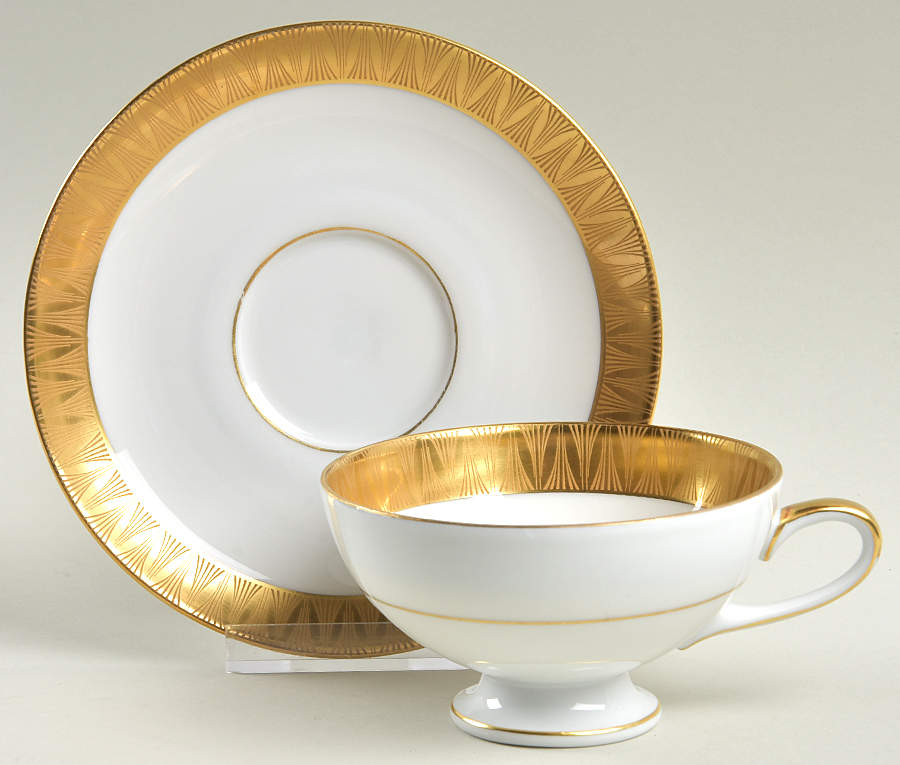 PMX1 Footed Cup & Saucer Set by P E M (Bavaria)-1
