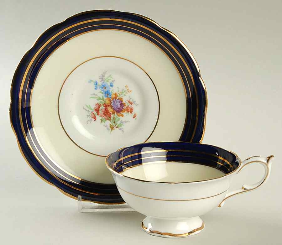 Z277-5 Footed Cup & Saucer Set by Paragon-1