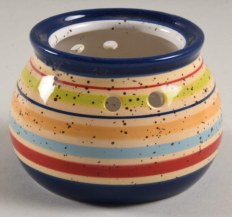 Sedona Garlic Keeper No Lid by Pfaltzgraff-1