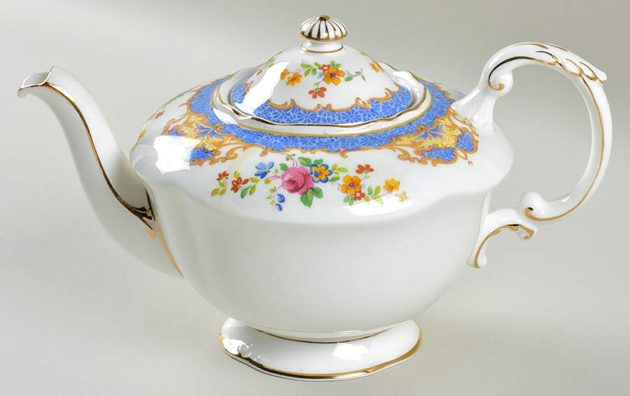 Plymouth (Blue) Teapot & Lid by Paragon-1