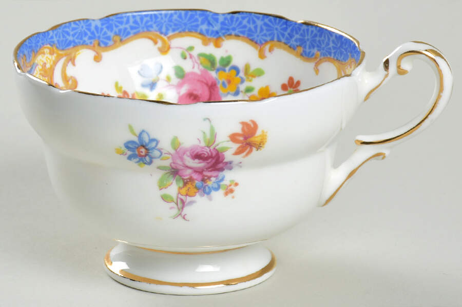Plymouth (Blue) Footed Cup by Paragon-1