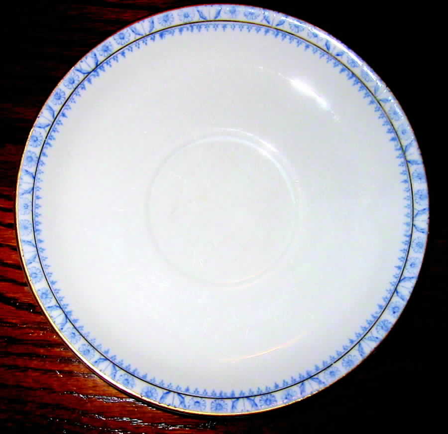 POP218 Saucer by Pope Gosser-1