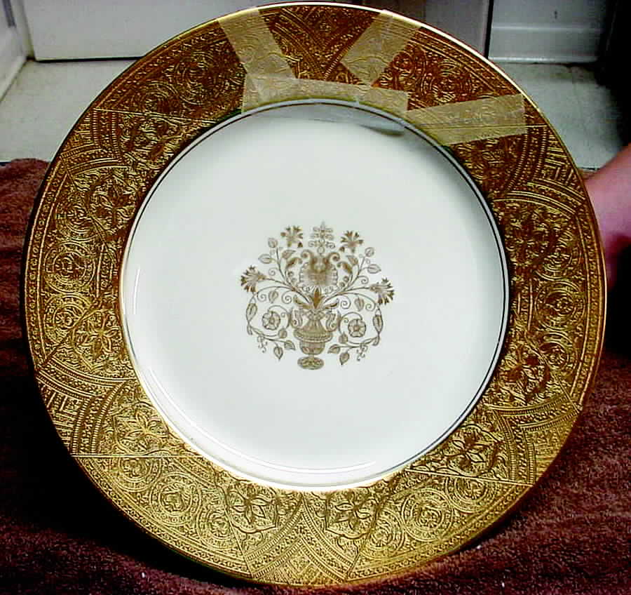 PIR114 Dinner Plate by Pirkenhammer-1