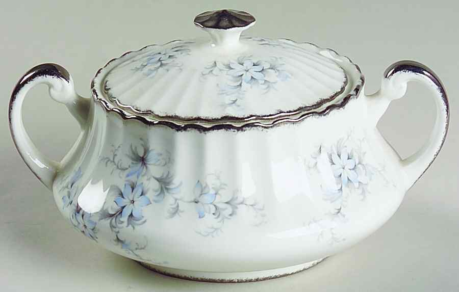 Brides Choice (Fluted) Sugar Bowl & Lid by Paragon-1