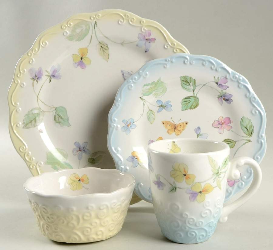 Vienna Floral 4 Piece Place Setting by Pfaltzgraff-1
