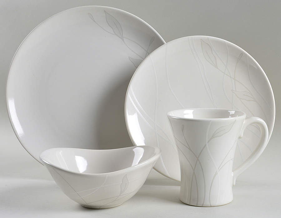 Linea 4 Piece Place Setting by Pfaltzgraff-1