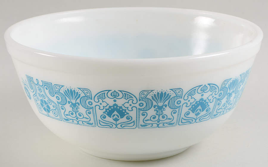 Horizon 8" Mixing Bowl by Pyrex-1