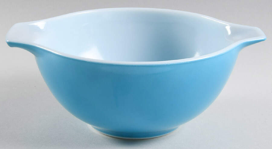 Horizon 9" Cinderella Mixing Bowl by Pyrex-1