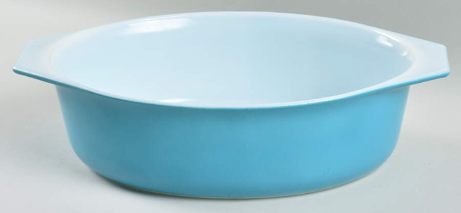 Horizon 2.5 Quart Oval Covered Casserole No Lid by Pyrex-1