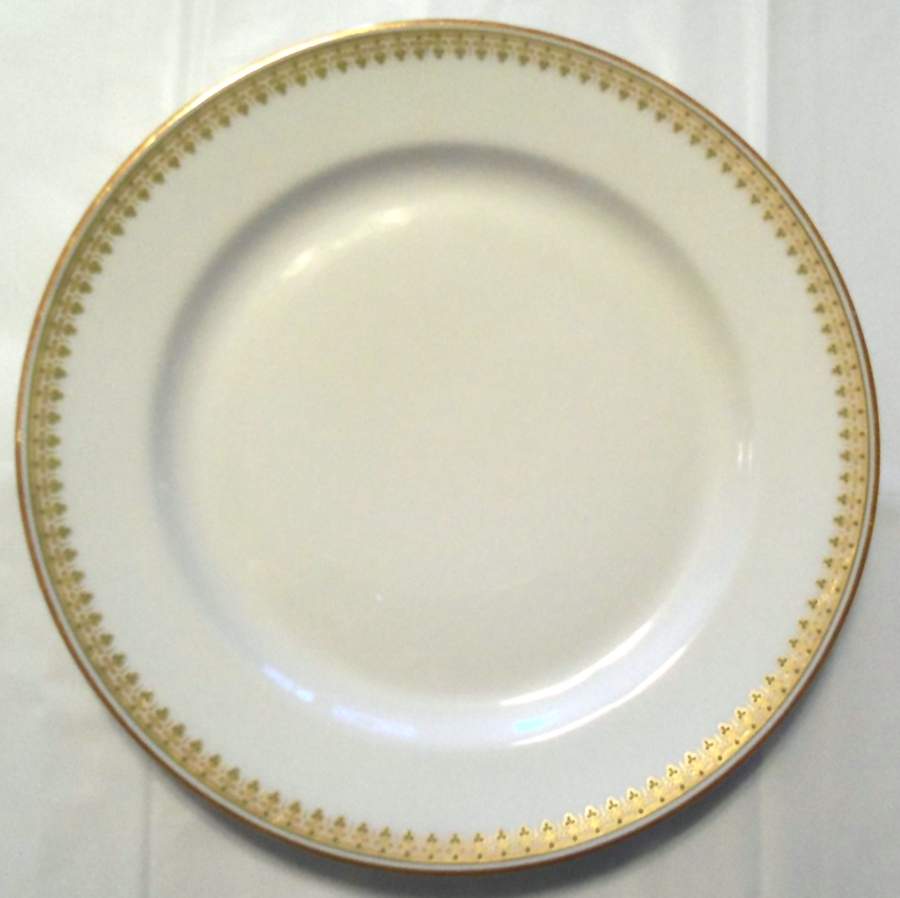 POY451 Dinner Plate by Jean Pouyat-1