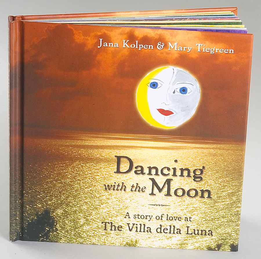 Villa Della Luna Hardback Story Book by Pfaltzgraff-1