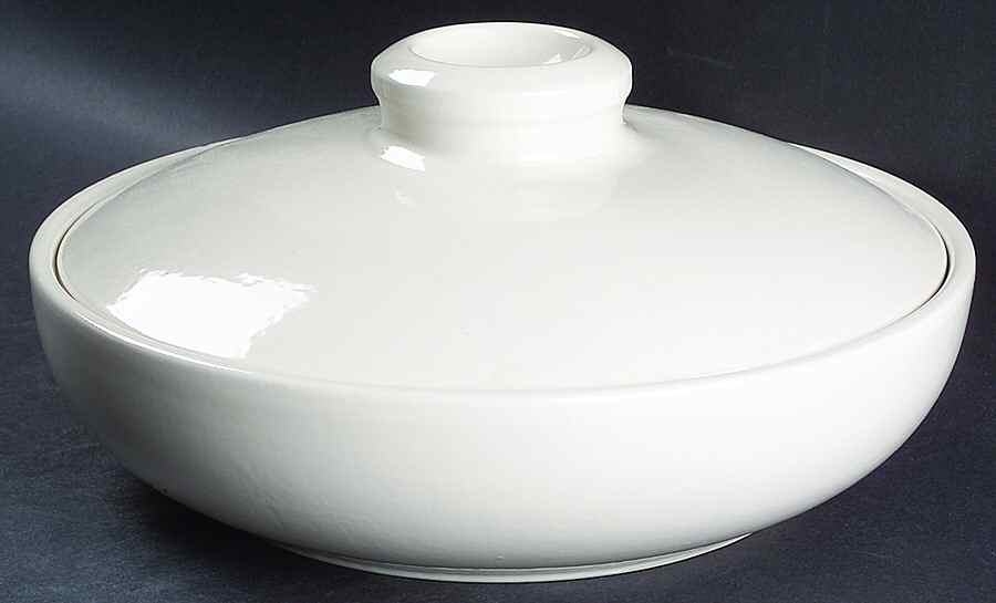 Sicilia 3 Quart Round Covered Casserole by Pottery Barn China-1