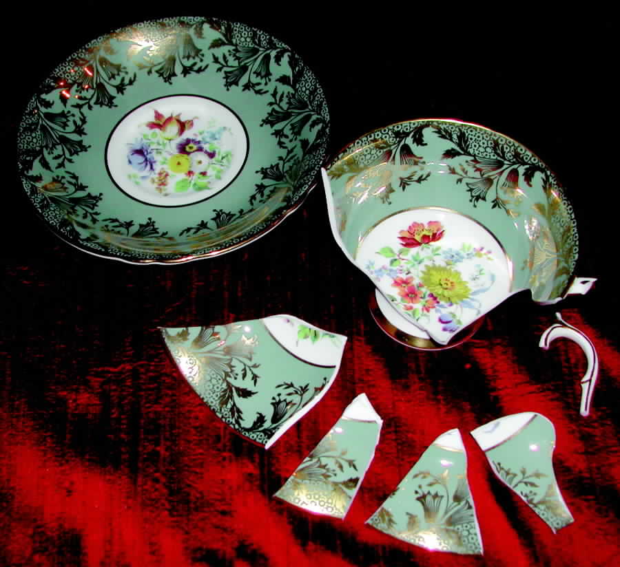A4516-16 Saucer by Paragon-1