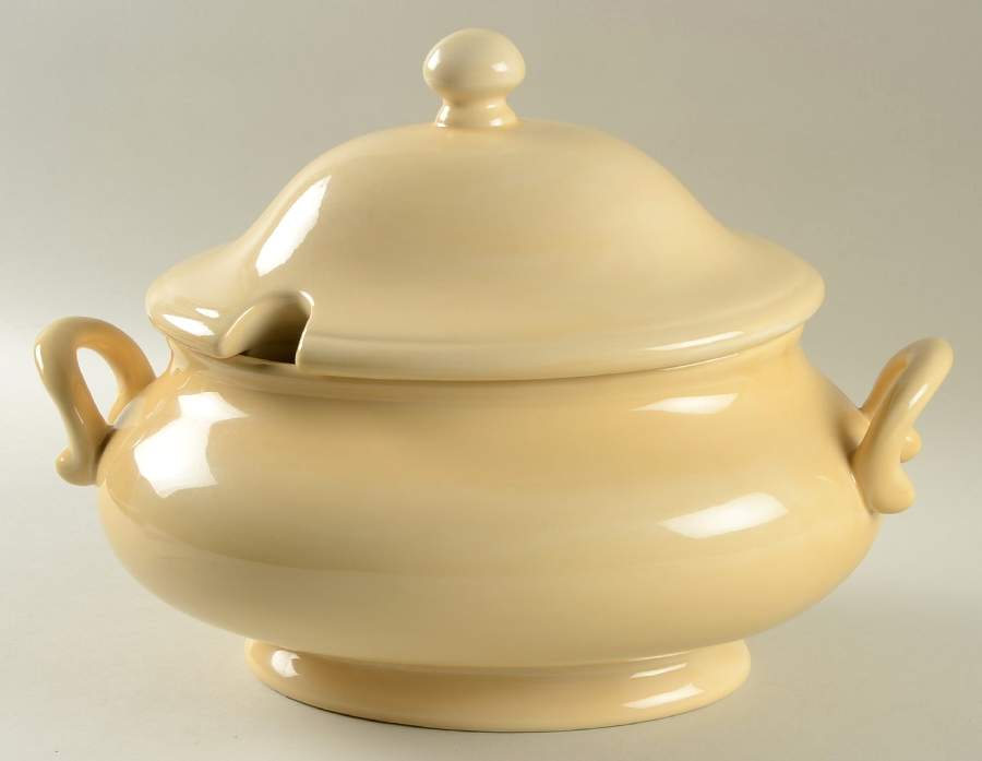 Sausalito Natural (Ivory) Oval Tureen & Lid by Pottery Barn China-1