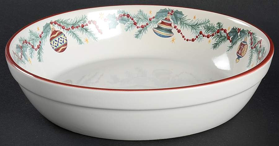 Holiday Garland 9" Round Baker by Pfaltzgraff-1