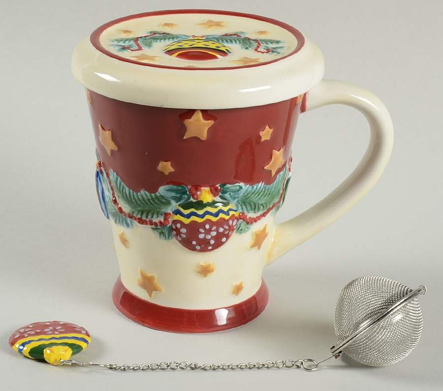 Holiday Garland Mug with Lid & Infuser by Pfaltzgraff-1