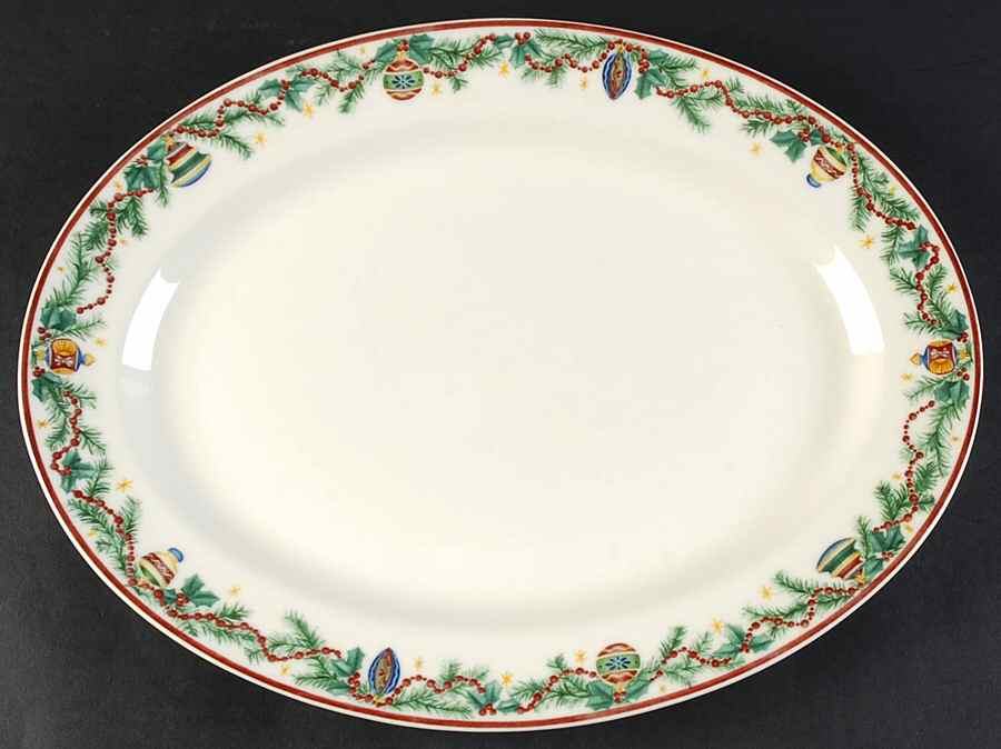 Holiday Garland 14" Oval Serving Platter by Pfaltzgraff-1