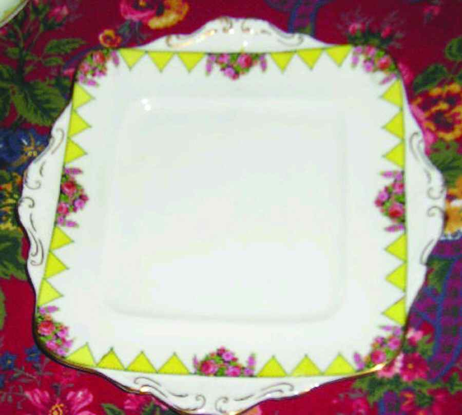 718X Square Cake Plate by Paragon-1