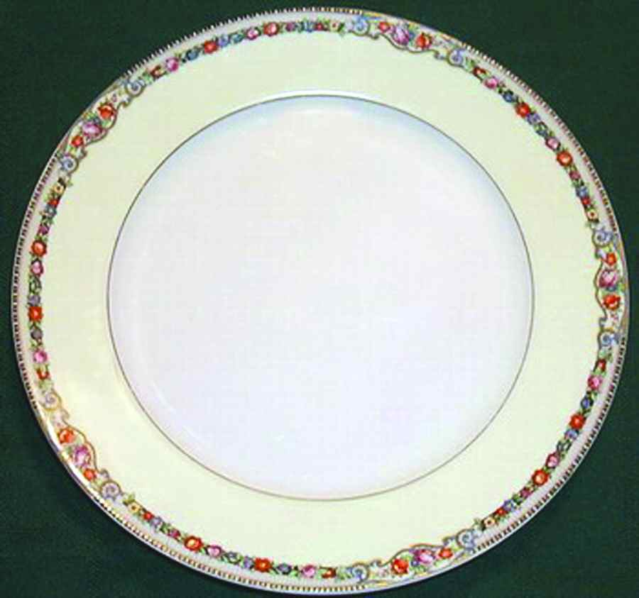 POP223 Luncheon Plate by Pope Gosser-1