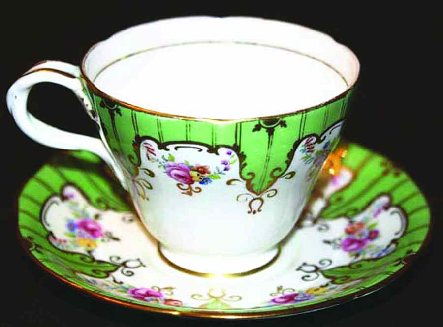 1387 Footed Cup & Saucer Set by Paragon-1