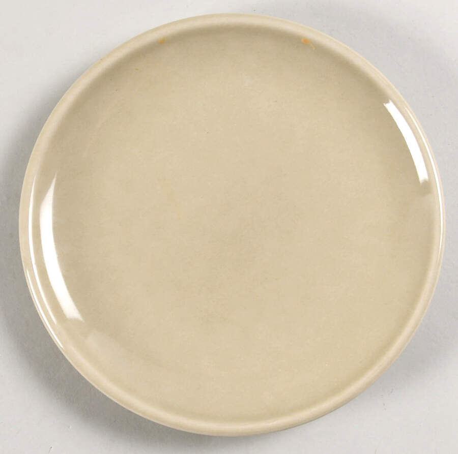Compatibles Butter Cream Salad Plate by Pfaltzgraff-1
