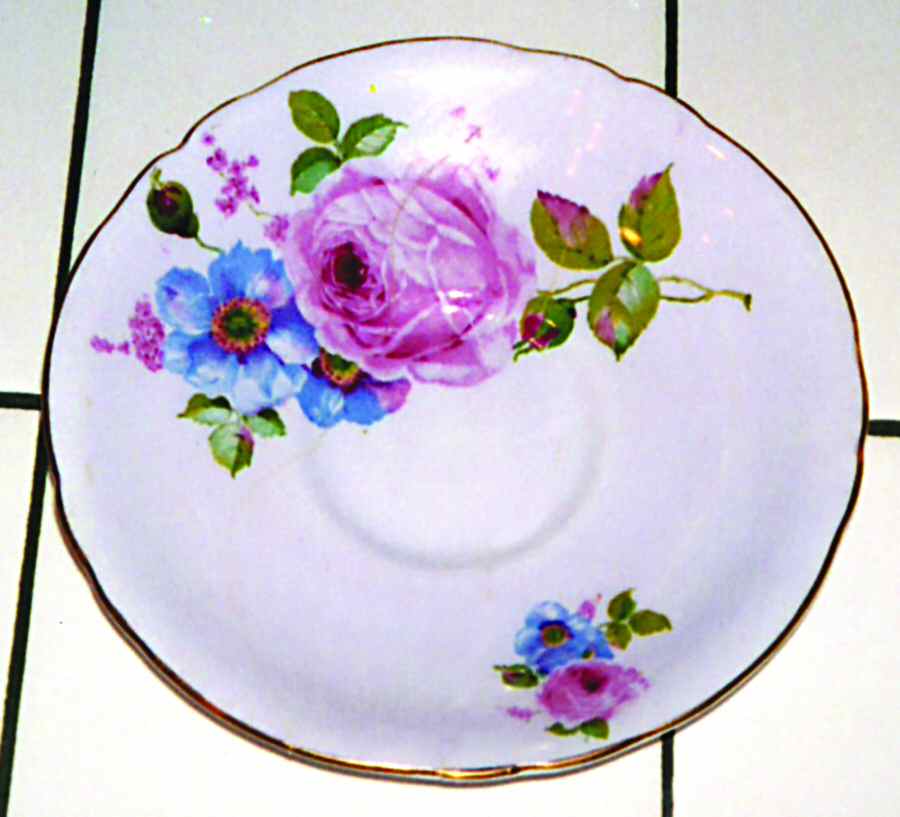 G6814-37 Saucer by Paragon-1