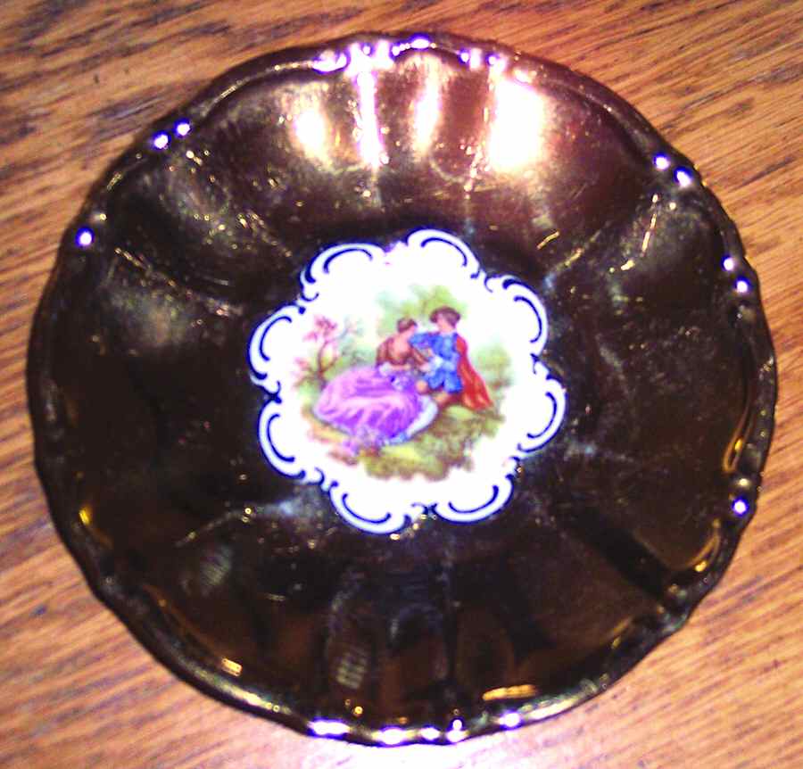 PBU3 Saucer by Parbus-1