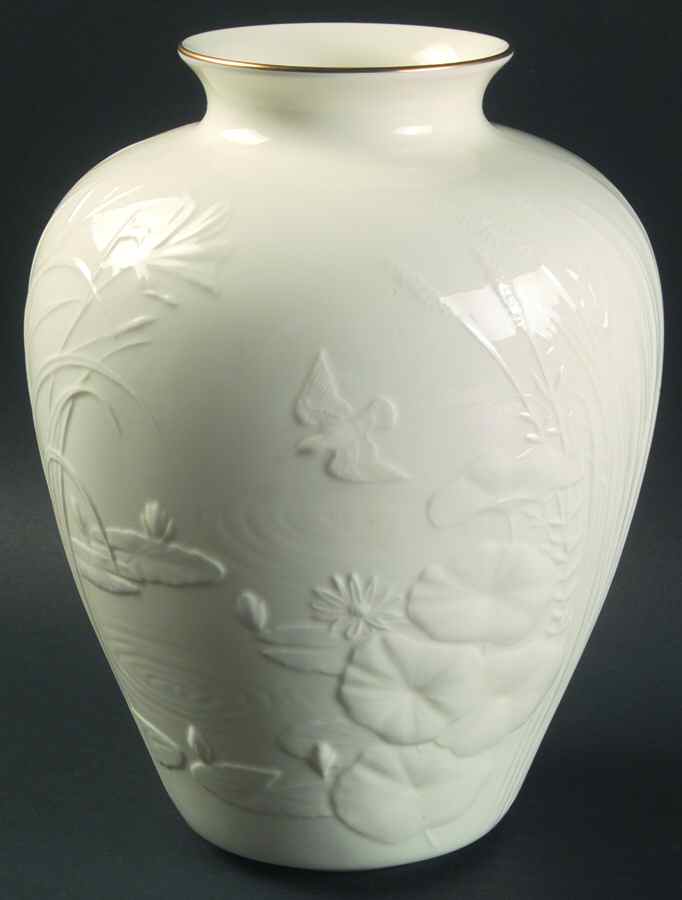 Water Garden 8" Vase by Pfaltzgraff-1