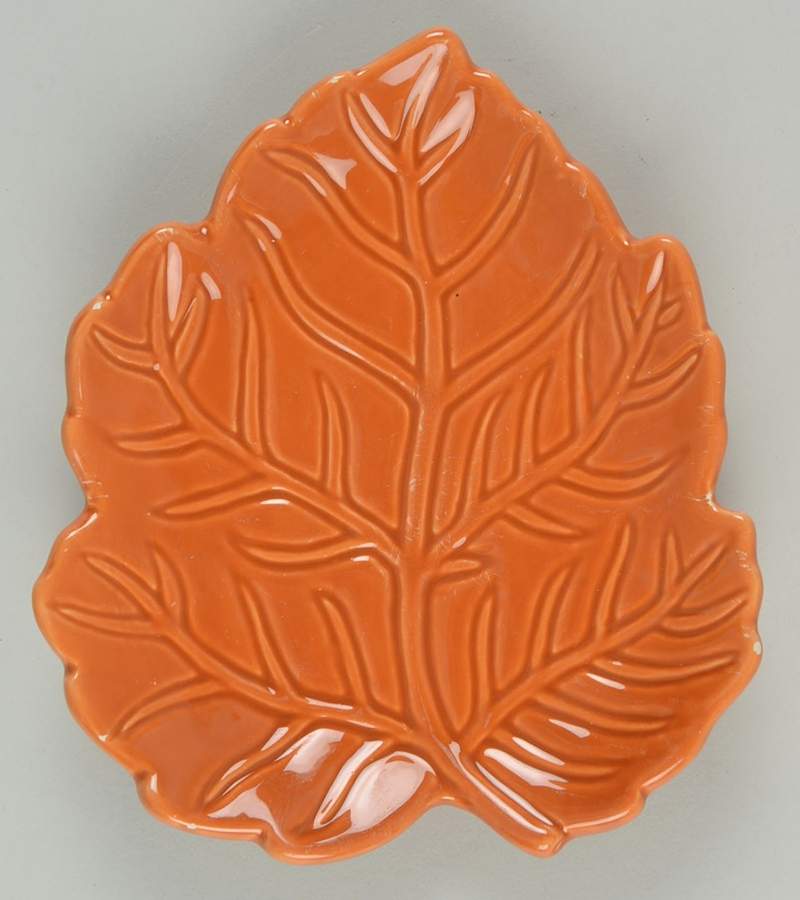 Leaf Plates 6" Leaf Plate by Pfaltzgraff-1