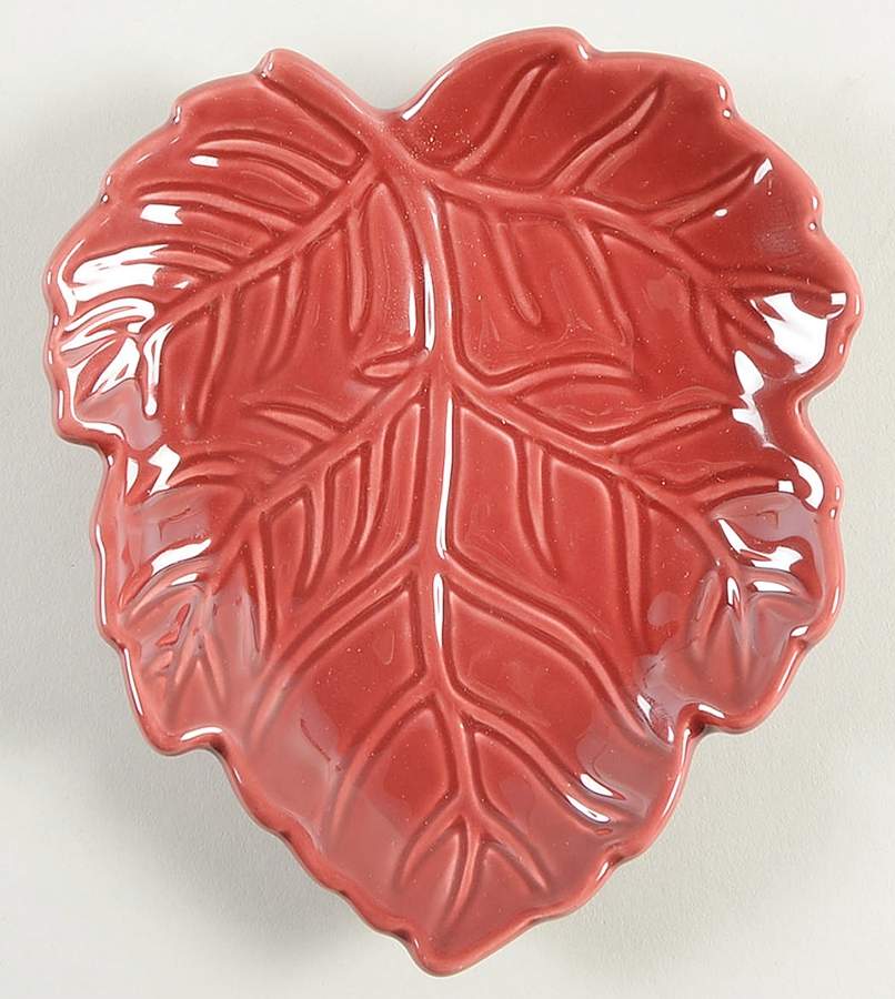 Leaf Plates 6" Leaf Plate by Pfaltzgraff-1