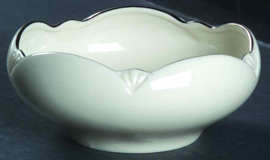 PIC97 Tulip Bowl by Pickard-1