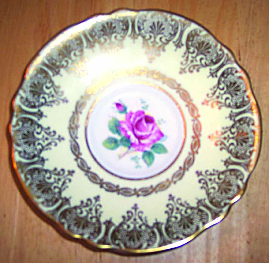 A194-2 Saucer by Paragon-1