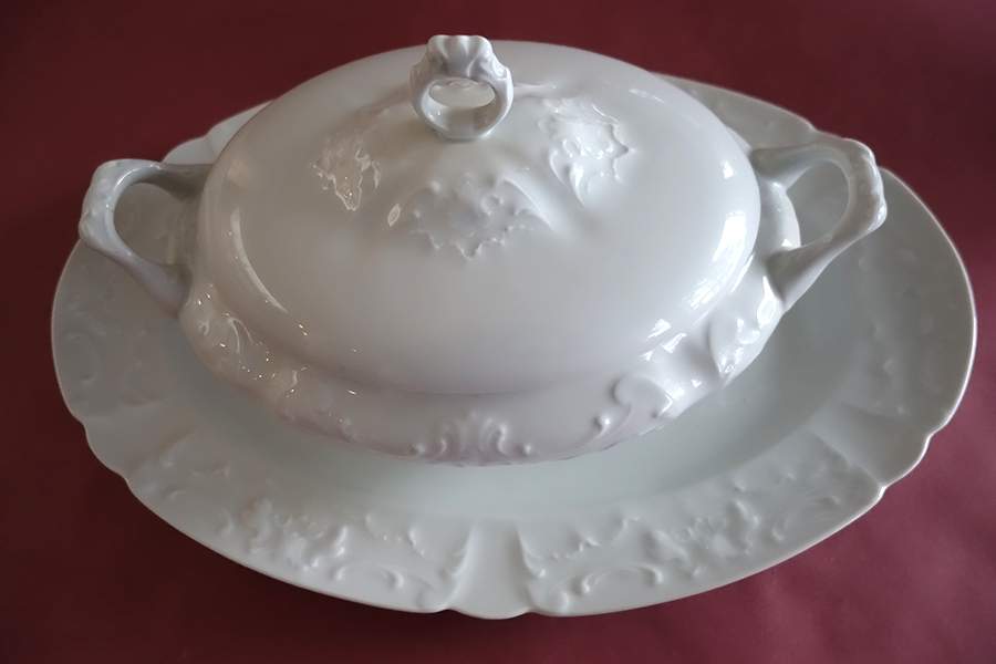 Prestige Oval Covered Vegetable by Porcelaine Lafarge-1
