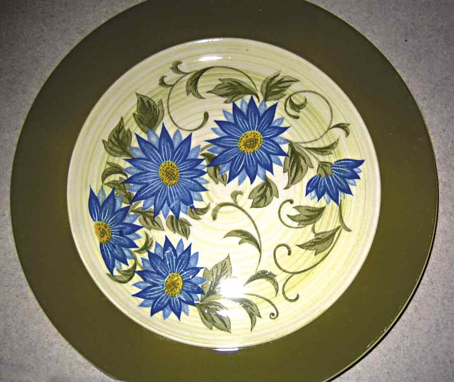 June Flower Dinner Plate by Premiere-1