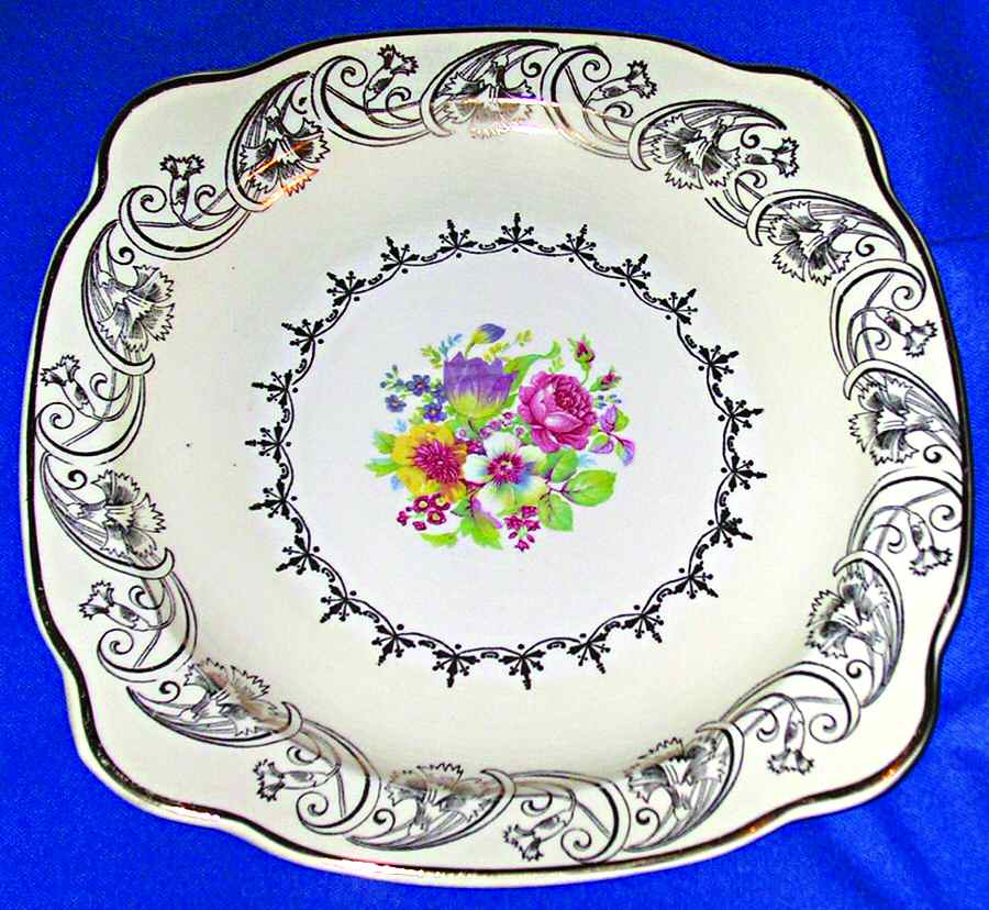 PCP219 Dinner Plate by Paden City-1