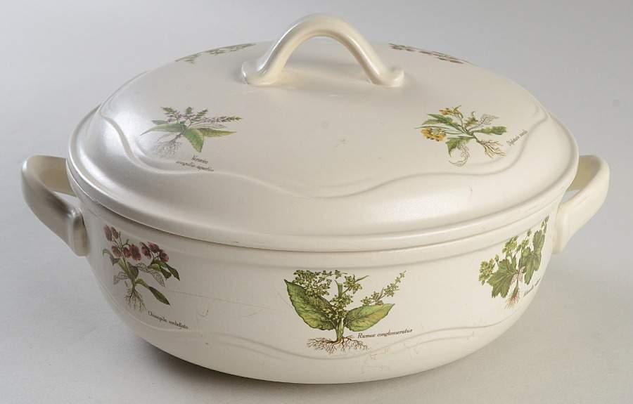 Country Lane 2 Qt Round Covered Casserole by Poole Pottery-1