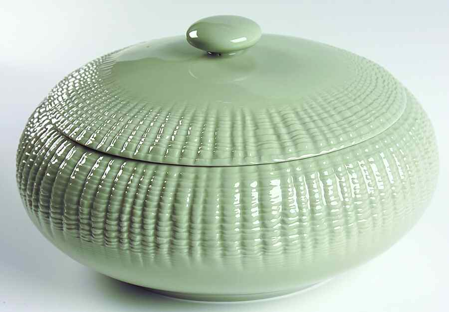 Seascapes Seagreen 2.5 Qt Round Covered Casserole by Portmeirion-1
