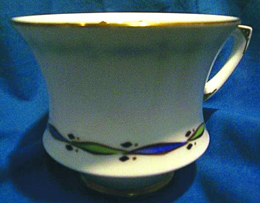 3116 Footed Cup by Paragon-1