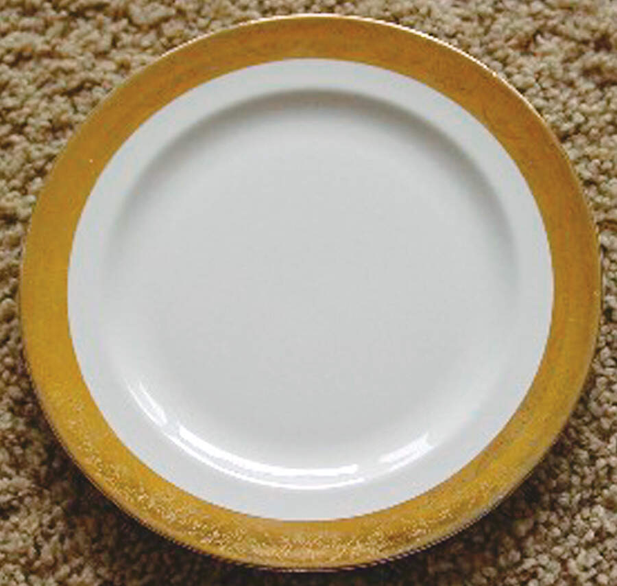 PCP248 Dinner Plate by Paden City-1
