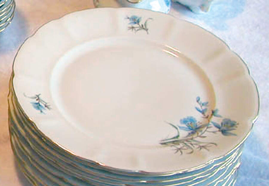 PIR130 Dinner Plate by Pirkenhammer-1