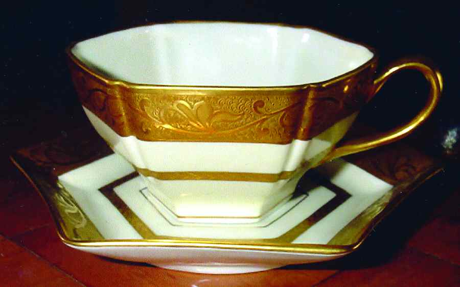 PIC105 Flat Cup & Saucer Set by Pickard-1