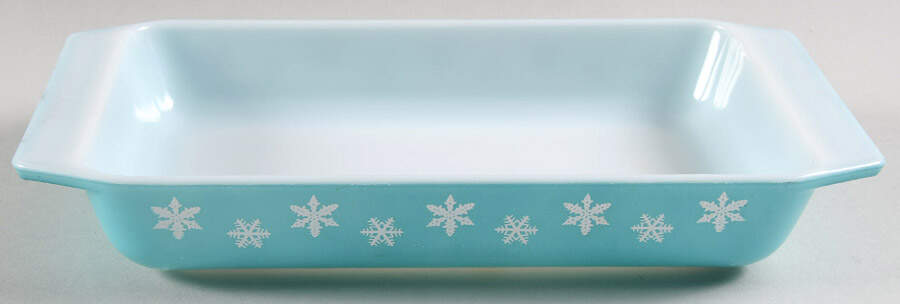 Snowflake Turquoise 1.25 Qt Rectangular Casserole No Lid by Pyrex-1
