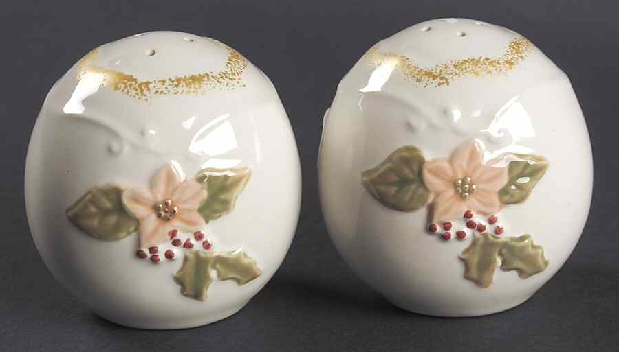 Garland Spruce Salt & Pepper Set by Pfaltzgraff-1