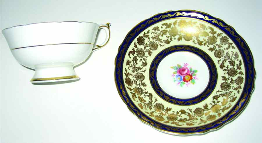 A560 Footed Cup & Saucer Set by Paragon-1