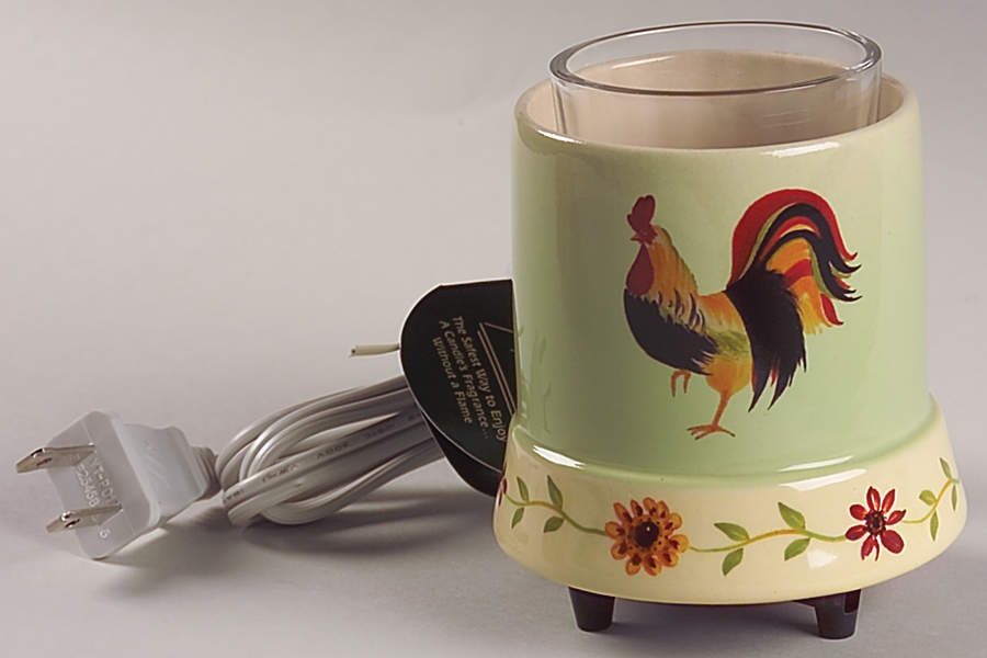 Daybreak Electric Votive Warmer by Pfaltzgraff-1
