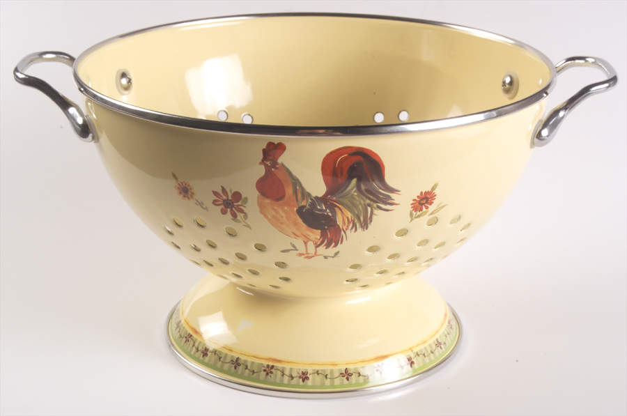 Daybreak 3 Quart Metal Colander by Pfaltzgraff-1