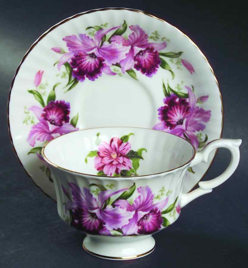 P-3 Footed Cup & Saucer Set by Paragon-1