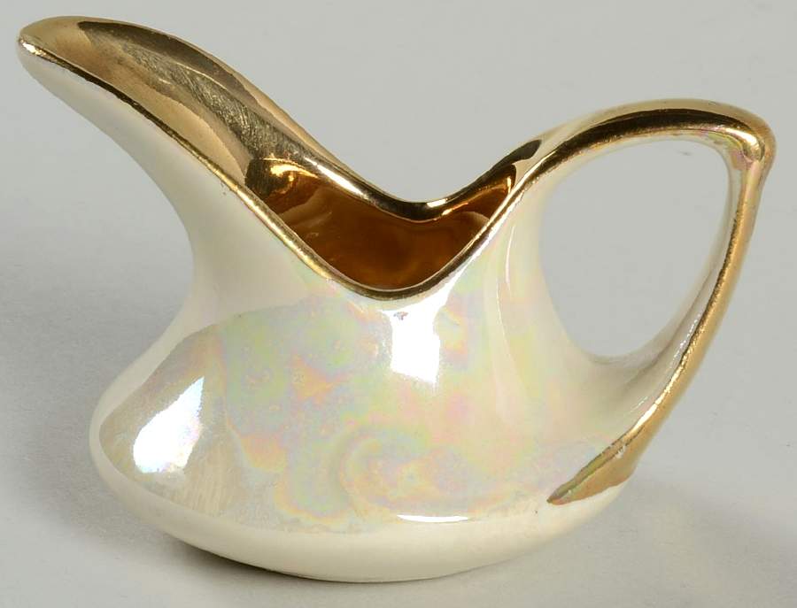 PEA9 Mini Creamer by Pearl China -1