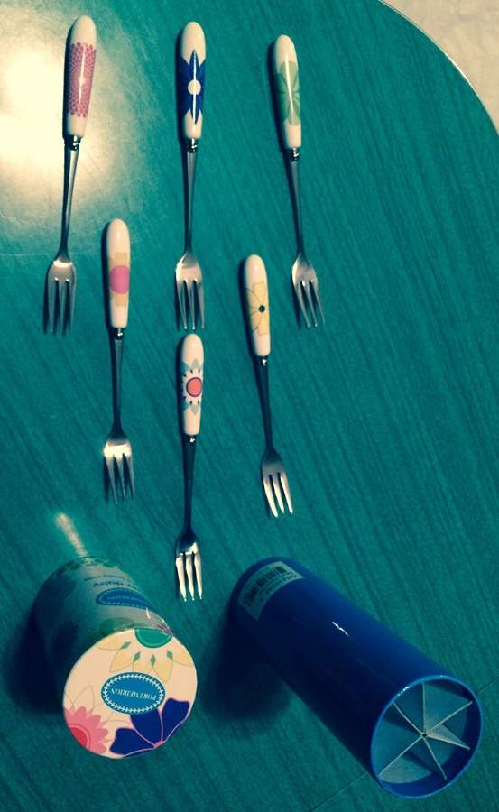 Crazy Daisy Individual Pastry Fork by Portmeirion-1